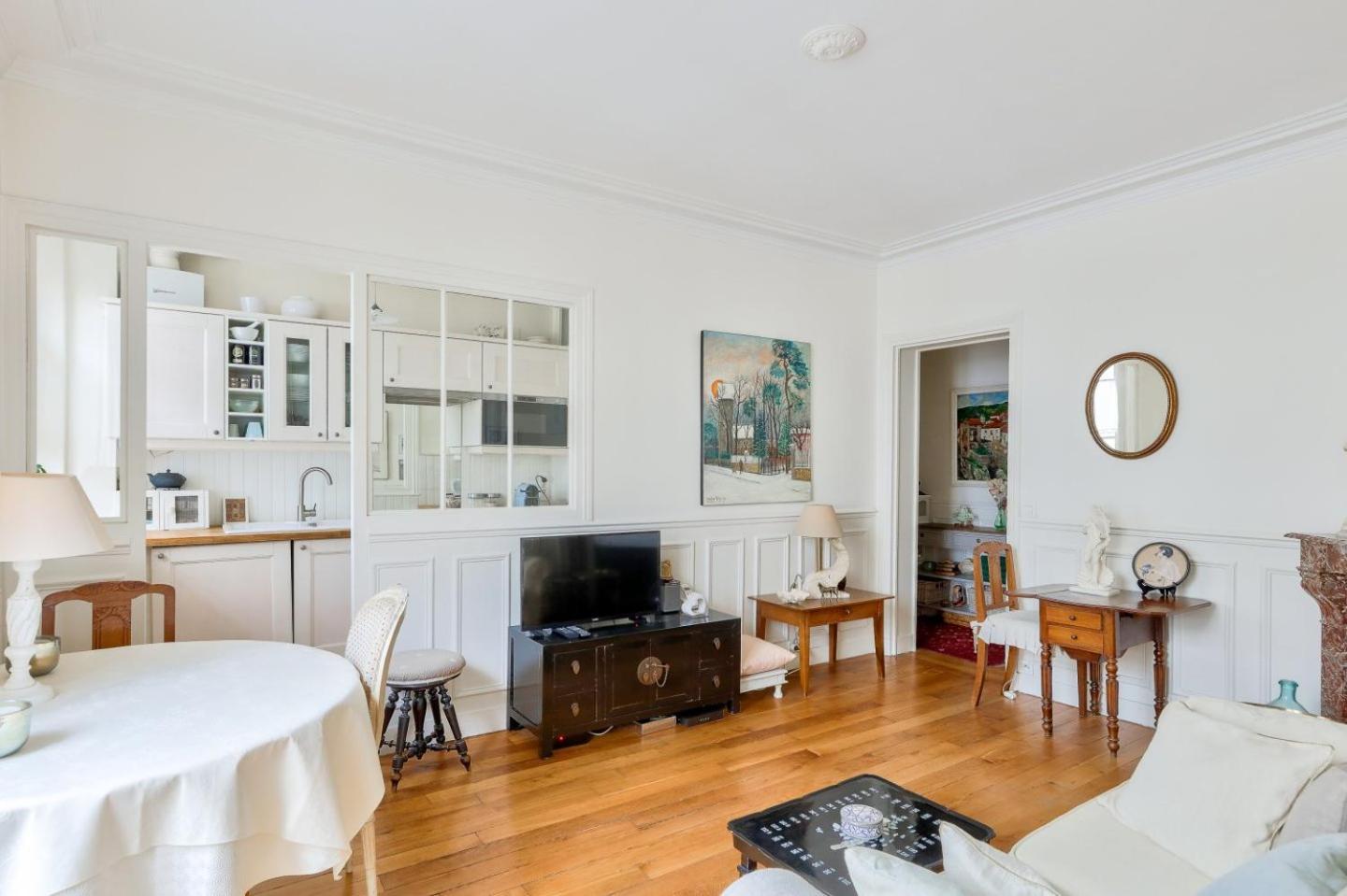 Apartment Stunning Parisian 1br Flat Near Sacre-coeur *